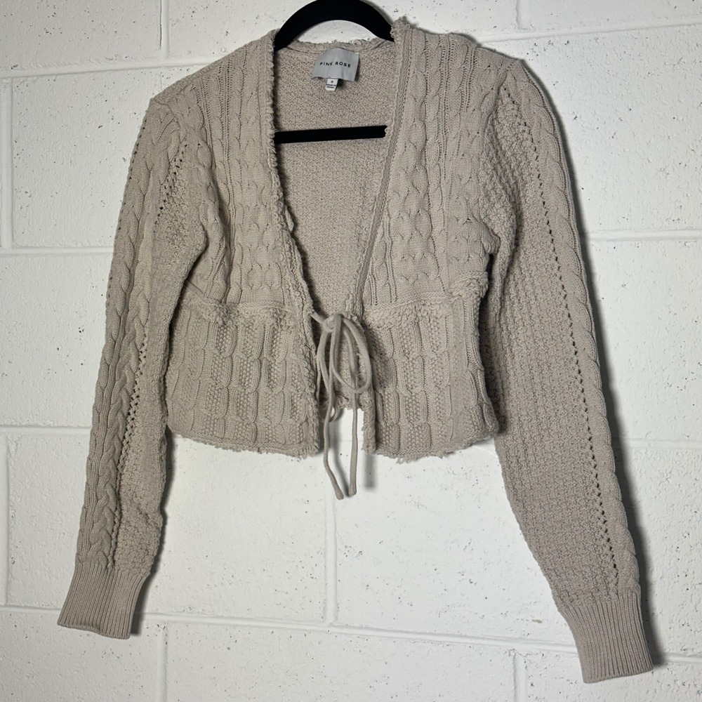 Pink Rose Beige Cable Knit Cropped Tie Front Cardigan Sweater Small cottage core - Picture 2 of 4
